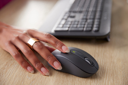 foto 9 LOGITECH afbeelding 920-010994 RANDAPPARATUUR > INVOER APPARATEN > TOETSENBORDEN > SET DRAADLOOS